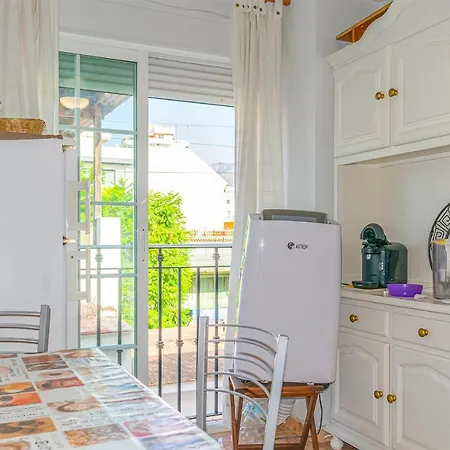 Stunning In With Kitchen 아파트 *